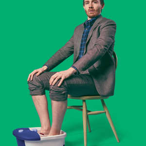 Ian Smith Extends Tour of FOOT SPA HALF EMPTY