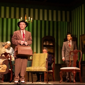 Review: ARSENIC AND OLD LACE at The Barnstormers Photo