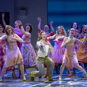Playlist: Songs for a Broadway Beach Party Photo