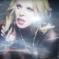 VIDEO: Kylie Minogue Debuts 'Miss A Thing' Music Video Photo