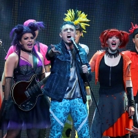BWW Review: WE WILL ROCK YOU is a Rock-Theatre Extravaganza! Video