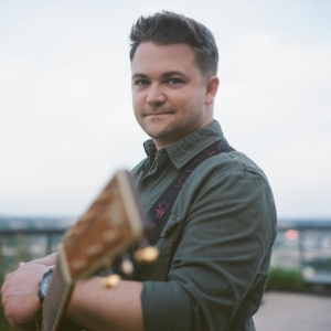 Hunter Hayes Releases Reimagined Version of In a Song Photo