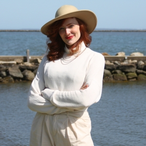 Ivoryton Playhouse To Present TEA AT FIVE Celebrating Local Legend Katharine Hepburn Photo