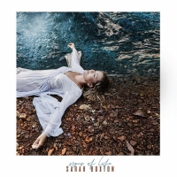 Sarah Buxton Releases New EP 'Signs Of Life' Photo
