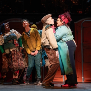 Video: New Clips from URINETOWN with Keala Settle, Rainn Wilson and More Photo