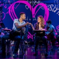 Review Roundup: MEAN GIRLS Brings its 'Fetch' Tour Back to the Stage; What Are the Cr Photo