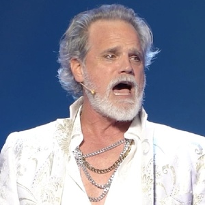 Video: Michael Park Sings 'Rebellious Children' in MYTHIC at Cincinnati Playhouse in…