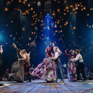 Wake Up With BroadwayWorld December 2, 2025- A CHRISTMAS CAROL First Look and More Photo