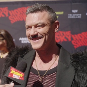 Video: THE ROCKY HORROR SHOW Cast Thrills, Chills, and Fulfills on Opening Night Photo