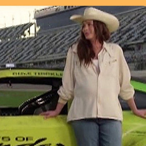 Tom Cruise Confirms Anne Hathaway Joins Him for DAYS OF THUNDER Sequel Photo