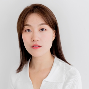 Eunji Lim Stars in ELDEST DAUGHTERS in Daehakro, Seoul