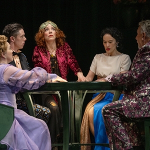 Review: BLITHE SPIRIT at Shaw Festival Photo