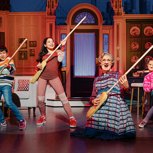 One Last Bow: MRS. DOUBTFIRE Takes Her Leave in Germany Photo