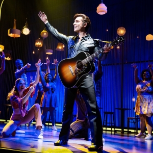 Review: A BEAUTIFUL NOISE: THE NEIL DIAMOND MUSICAL at Providence Performing Art Cent Video