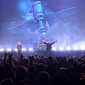 DEF LEPPARD & GOO GOO DOLLS Tour Kicks Off Spring 2027 Photo