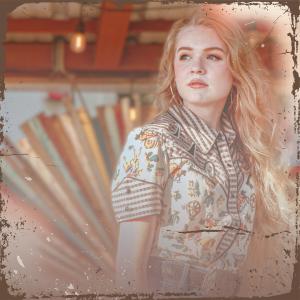 Grace Humphries Releases 'Texas Has Her Heart' Single Photo