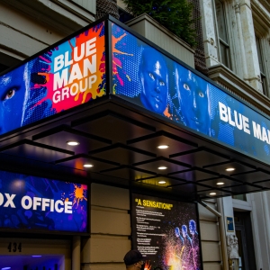BLUE MAN GROUP Expands Holiday Performance Schedule, Celebrates Black Friday and Cybe Photo