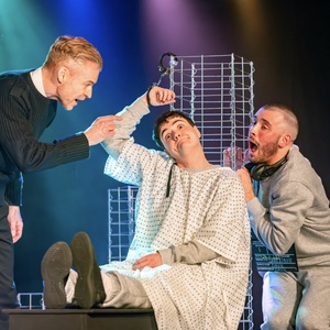 Review: THE LEGEND OF DAVIE MCKENZIE, Oran Mor Photo