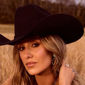 Jason Aldean, Lainey Wilson & Bailey Zimmerman To Headline NEW YEAR’S EVE LIVE: NAS Photo