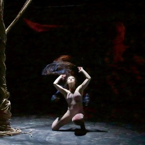 Review: ALEXANDER WHITLEY DANCE COMPANY - THE RITE OF SPRING / MIRROR, Sadler’s Wel Photo