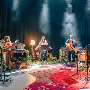 A GIANT ON THE BRIDGE Will Tour Scotland in 2026 Photo