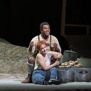 Review: A REGIMENT with Comic Style and High Notes, Thanks to Morley and Brownlee at the M Photo