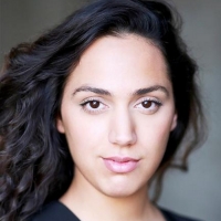 Phoebe Ellabani Talks PETER PAN GOES WRONG UK Tour Interview