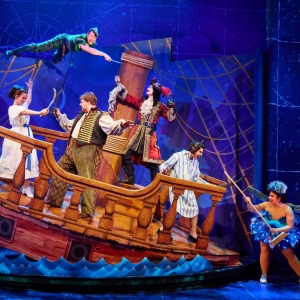 Review: PETER PAN GOES WRONG At Ahmanson Theatre Photo