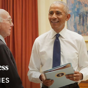 Barack Obama Gives Larry David Notes in New Behind-the-Scenes Clip Photo