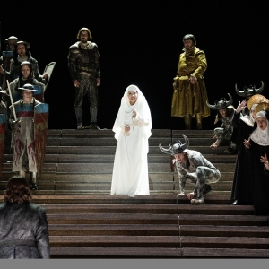 Review: IL TROVATORE, Royal Opera House Photo