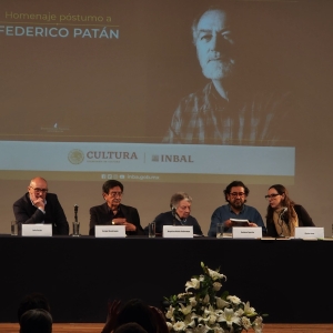 Recuerdan La Manera De Entender El Ejercicio De Escribir De Federico Patán, En La S Photo