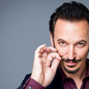 Captain Hook Unveiled For HOOK'S NEVERLAND Circus Spectacular at Sydney Opera House Photo