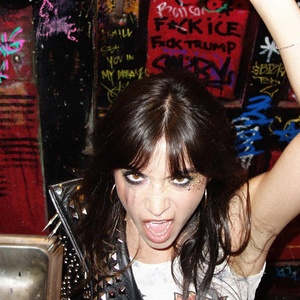 ZOE KO Releases Unhinged New Anthem "I'm Wearing All Black" Photo