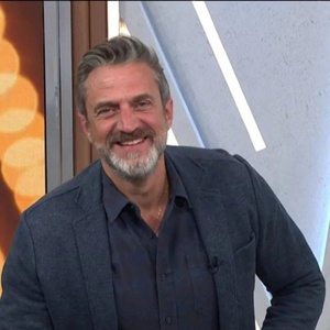 Video: Raul Esparza Talks THE SWEET SMELL OF SUCCESS On NBC New York Photo