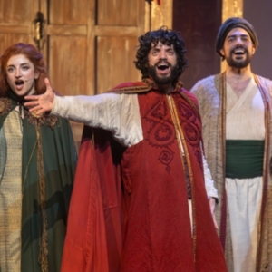 El elenco de EL MÉDICO, EL MUSICAL improvisa un concierto a bordo de un tren durante el apagón