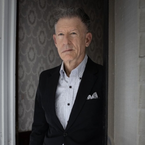 Lyle Lovett Adds Additional Dates To 2025 U.S. Tour Photo