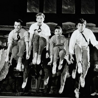 Wake Up With BWW 3/9: MRS. DOUBTFIRE Begins Previews Tonight, and More! Image