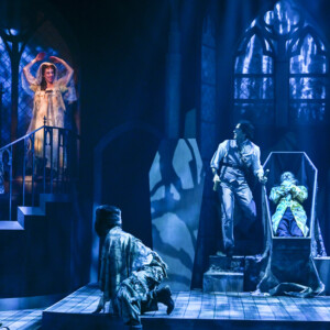 Photos: First Look at DRACULA at TheatreWorks Silicon Valley Photo