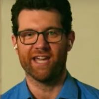VIDEO: Billy Eichner, Seth Rogen and Donald Glover Sing 'Hakuna Matata' on THE…