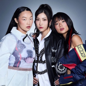 HUNTR/X and Lainey Wilson to Perform at NFL Christmas Gameday Halftime Party Photo