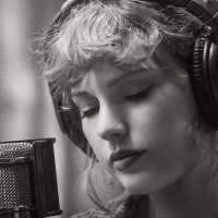 Taylor Swift's 'folklore' Concert Film Will Premiere on Disney Plus Video