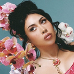 'Orquídeas' Is Kali Uchis' Highest-Charting Album To Date; 'Igual Que Un Ángel' Takes Photo