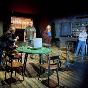 Review: HOUSE OF GAMES, Hampstead Theatre Photo