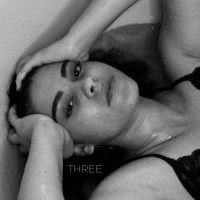Mandy Groves Releases Her Third EP THREE Photo