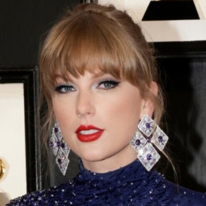 Taylor Swift Ties With Barbra Streisand For GRAMMYs Record Video