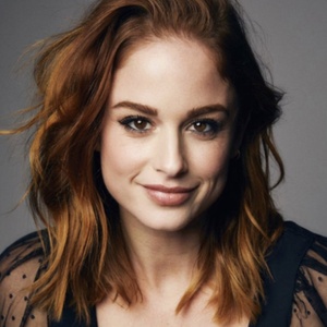 Rachel Schur Will Return to CHICAGO and Nik Walker Will Join the Cast Photo