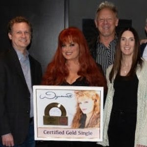 Wynonna Judd Receives RIAA Gold Plaque for Iconic Track 'No One Else on Earth' Video