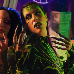 Lyric Noel Releases Single + Video 'Acid Bloom' Feat. Mixi Of Stitched Up Heart Photo
