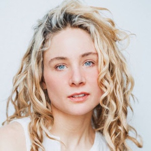 Jennifer Ferrin, Lizzy DeClement, & More Join POWER: ORIGINS Photo