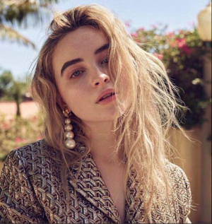 Sabrina Carpenter to Star in Film Adaptation of THE DISTANCE FROM ME TO YOU Image